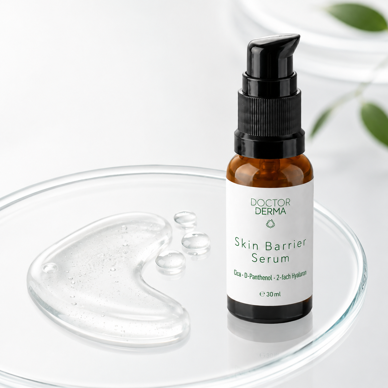 Leichte gelige Textur des DOCTOR DERMA Skin Barrier Serums